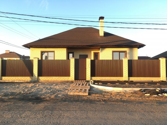 Дом цвета слоновой кости в Тольятти